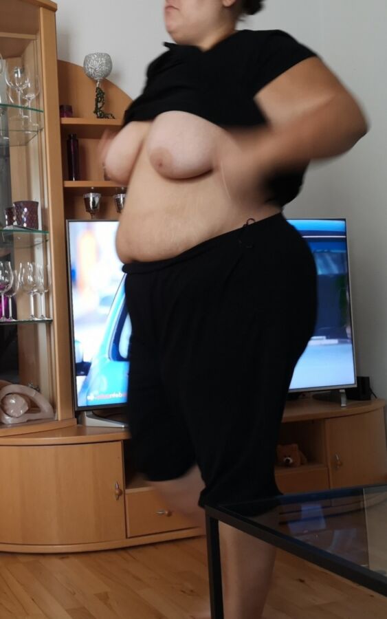 Fat Slut Showing Her Tits 7 of 8 pics