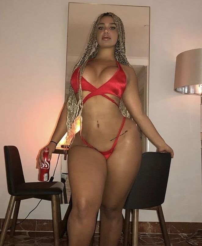 Thick slut Carmelahabibi 20 of 47 pics