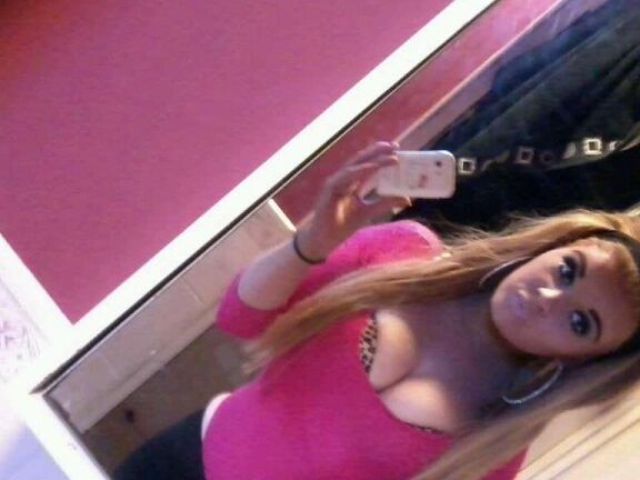 Fat Titted Teen Chav 21 of 27 pics