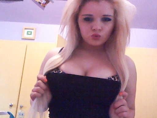 Fat Titted Teen Chav 14 of 27 pics