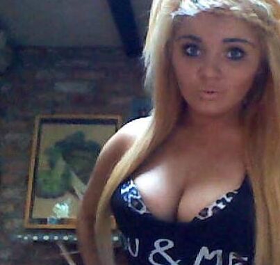 Fat Titted Teen Chav 11 of 27 pics