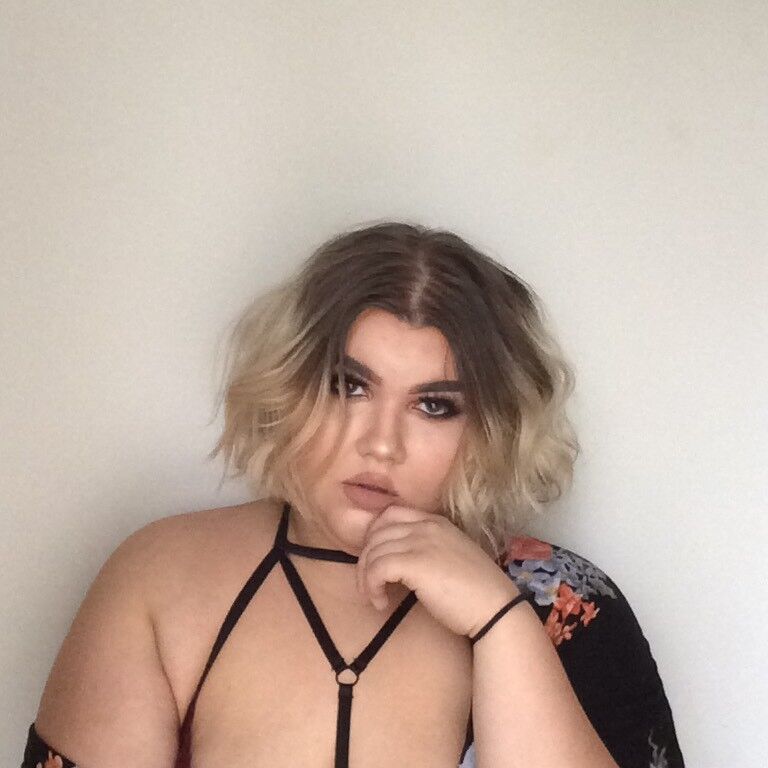 Kobi Collins (Amateur BBW) 10 of 38 pics