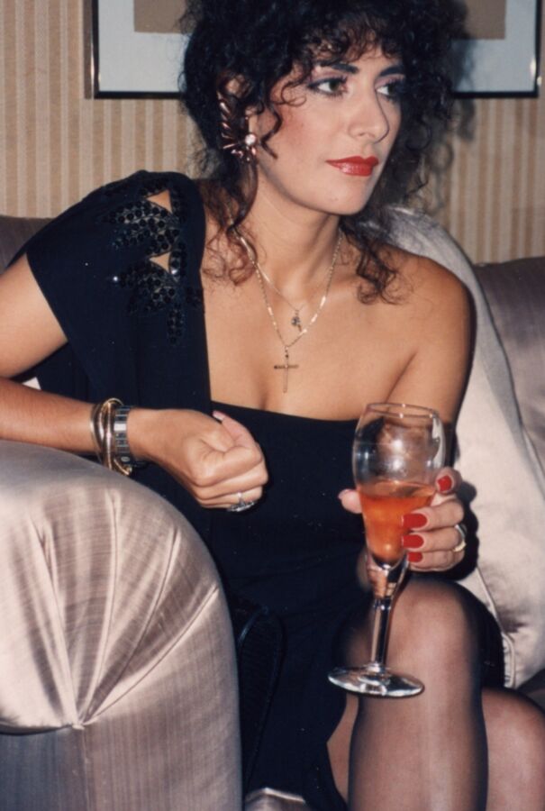 Retro Cleb - Marina Sirtis (Deanna Troi Star Trek) 19 of 42 pics