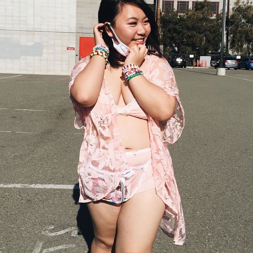 Adorable Chubby Asian Trina 16 of 21 pics