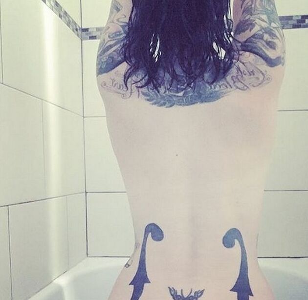  Danielle Colby Sexy Nude Bath Pics  7 of 57 pics