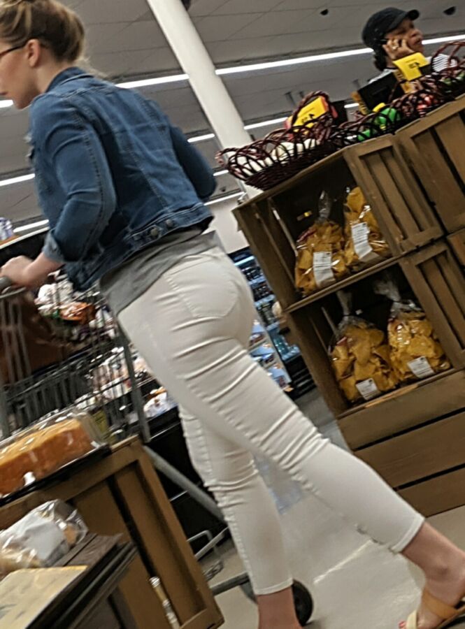 Sweet ass at the store 18 of 18 pics