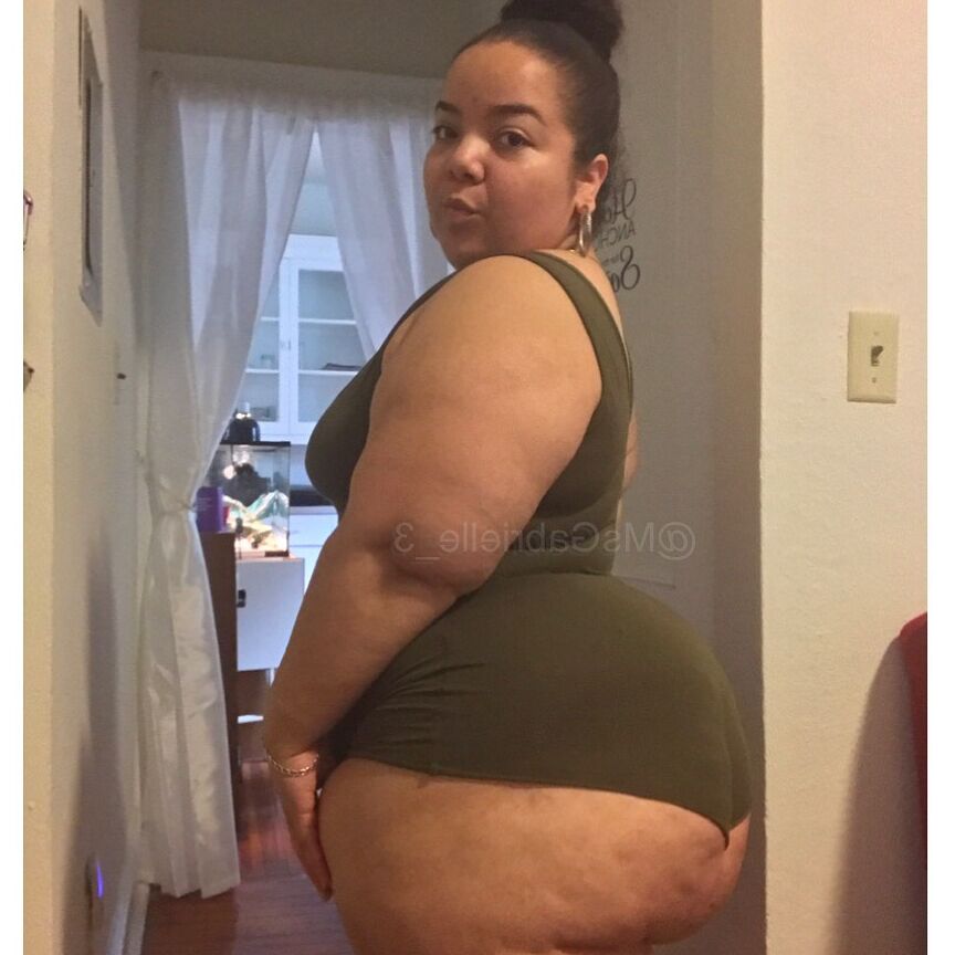 BBW Gabrielle 3 of 97 pics