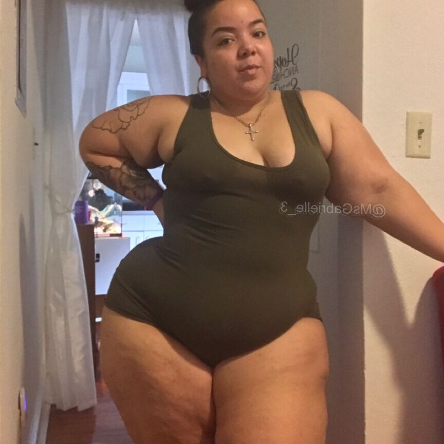 BBW Gabrielle 1 of 97 pics