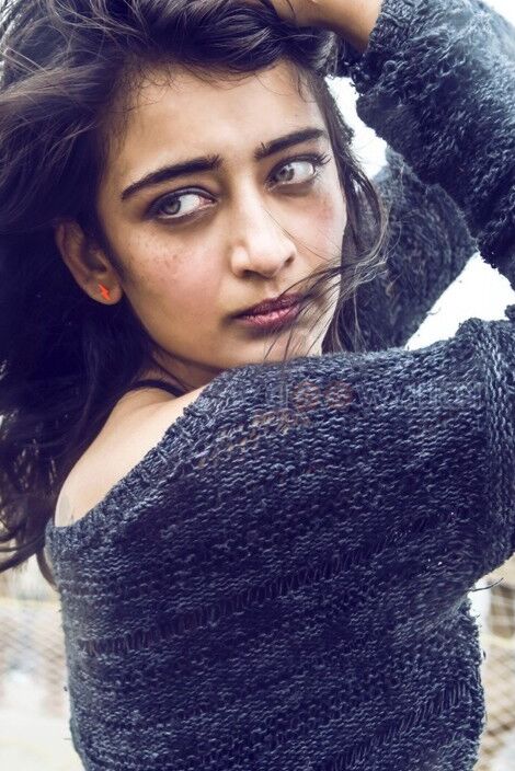 Akshara Haasan 6 of 123 pics