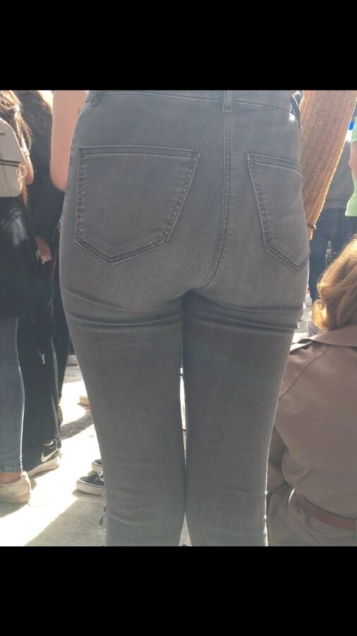Grey Jeans Pear Ass (Festival) 10 of 82 pics