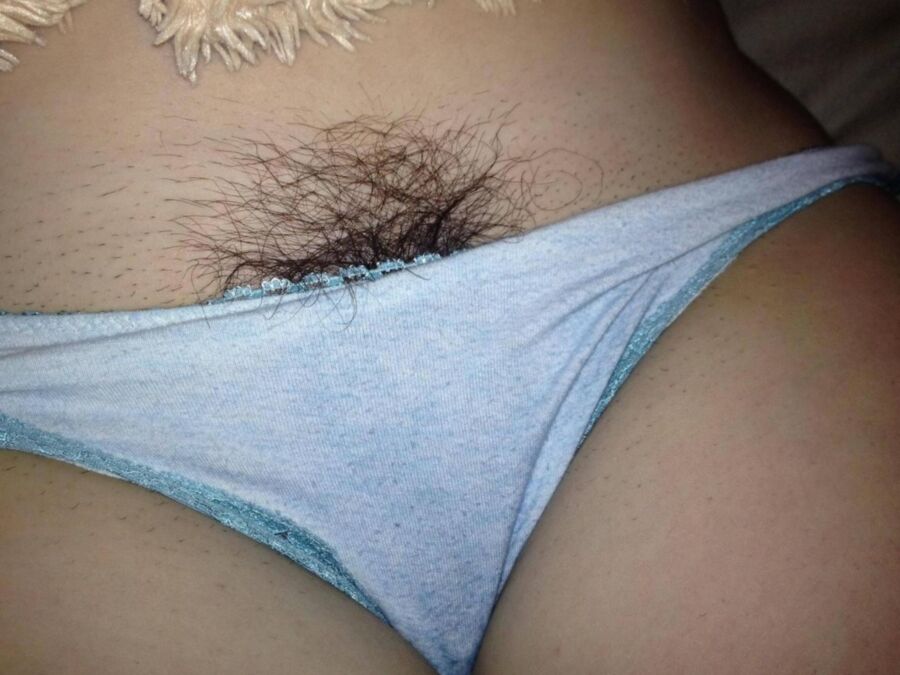 Hairy Pussy Lovers 17 of 119 pics