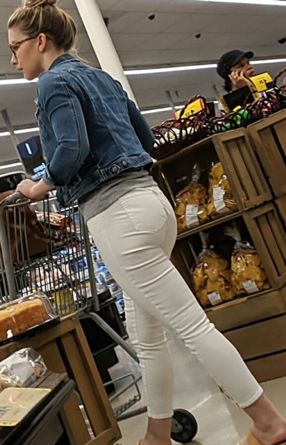 Sweet ass at the store 16 of 18 pics