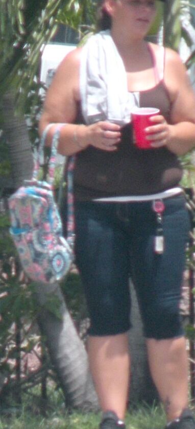 FL stuffed chubby hottie waiting for bus BELLY OVERHANG & HOT! 16 of 28 pics