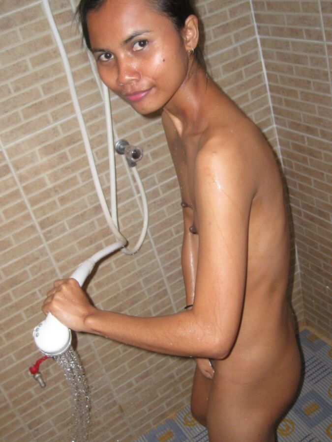 Cute Skinny Thai Girl 3 of 21 pics