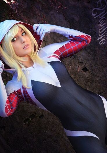 Spider Gwen 8 of 31 pics