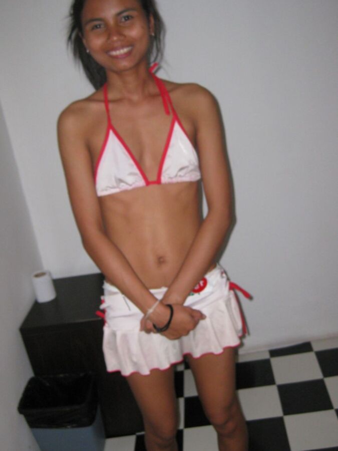 Cute Skinny Thai Girl 21 of 21 pics