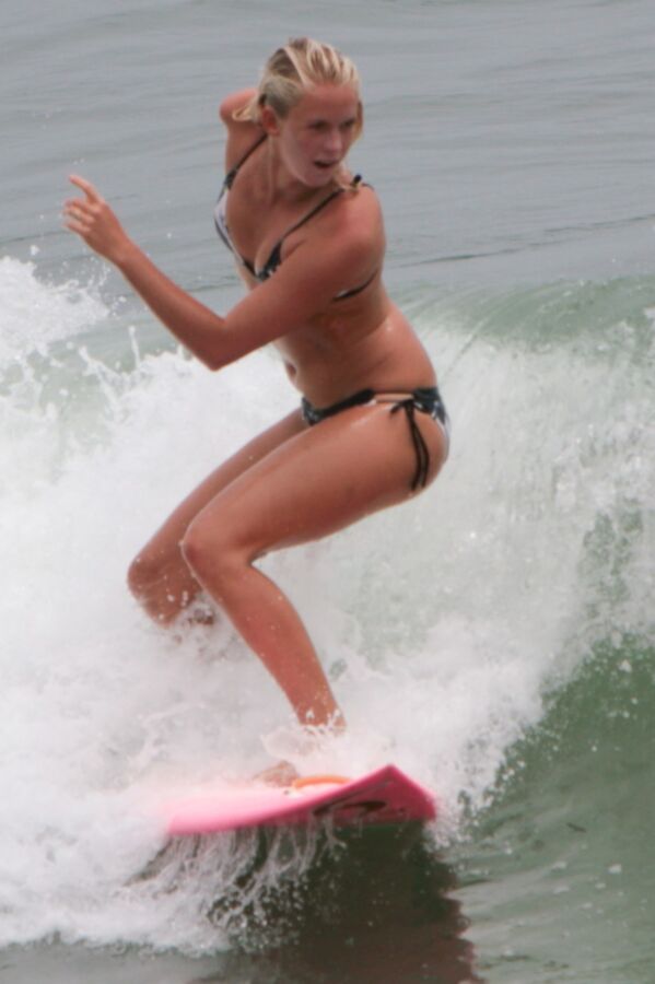 Surf Girl 5 of 43 pics