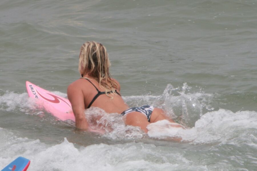 Surf Girl 13 of 43 pics