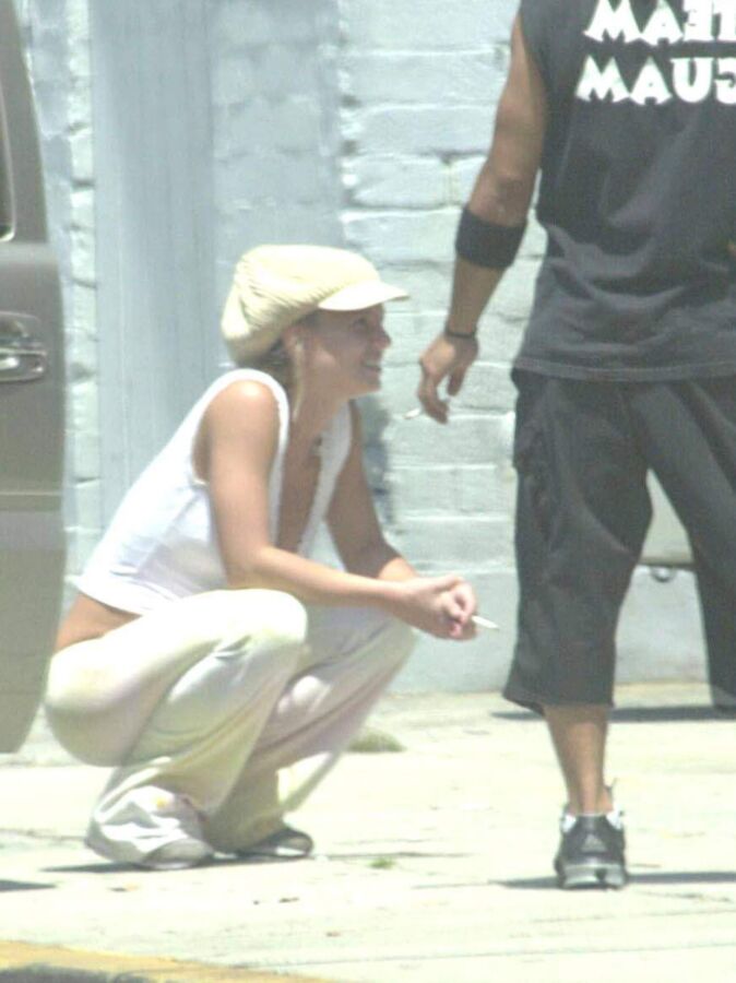 My Favorite Female Singer Britney Spears Smoking Cigarettes 3 of 50 pics