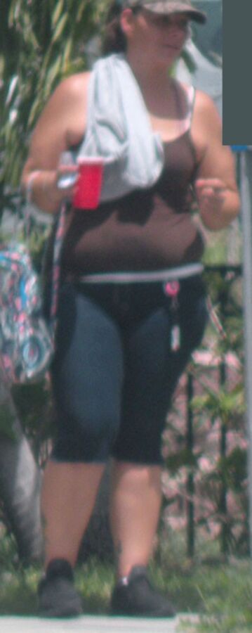 FL stuffed chubby hottie waiting for bus BELLY OVERHANG & HOT! 18 of 28 pics