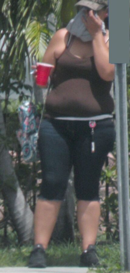FL stuffed chubby hottie waiting for bus BELLY OVERHANG & HOT! 17 of 28 pics