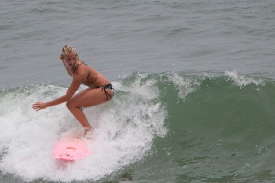 Surf Girl 4 of 43 pics