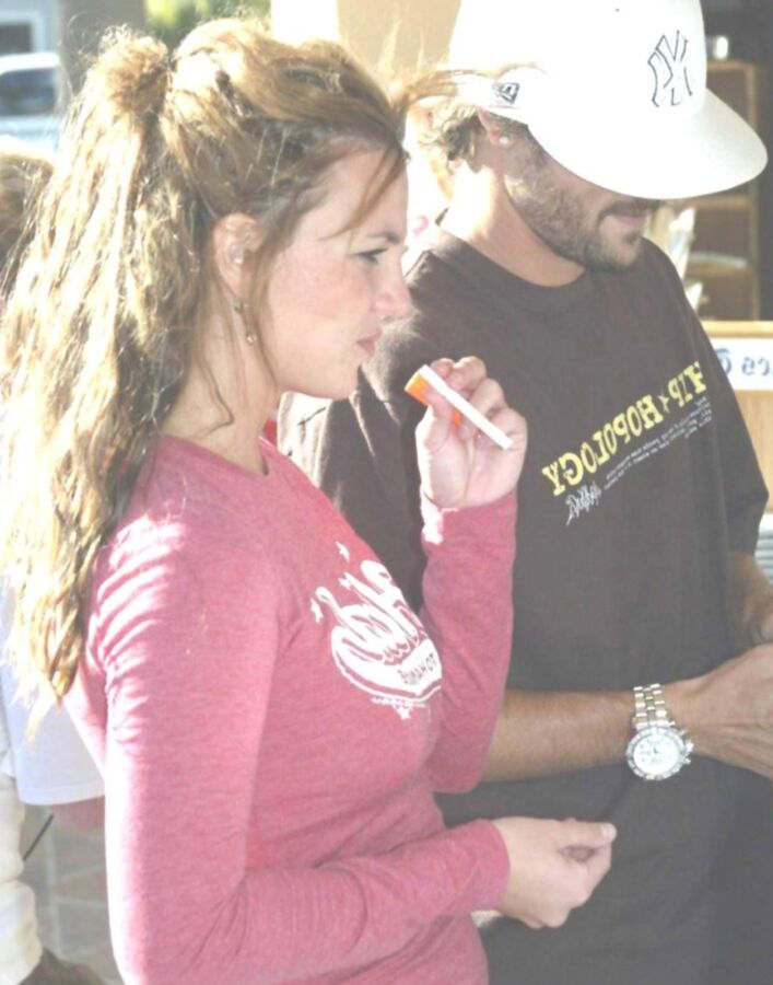 My Favorite Female Singer Britney Spears Smoking Cigarettes 12 of 50 pics