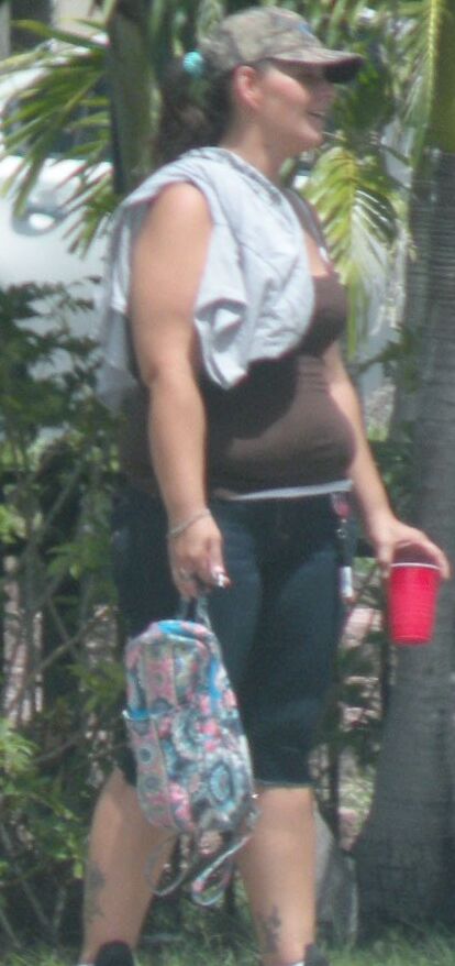 FL stuffed chubby hottie waiting for bus BELLY OVERHANG & HOT! 15 of 28 pics