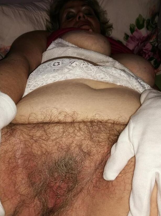 Hairy German Granny Caro 21 of 114 pics