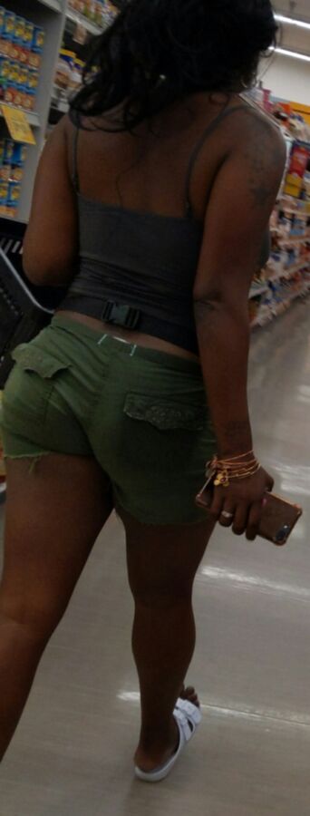 Hot ebony at the store 10 of 23 pics