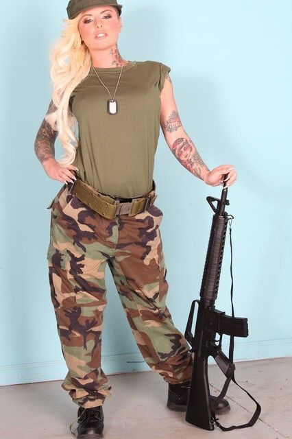 Army whore Christy Mack 5 of 481 pics