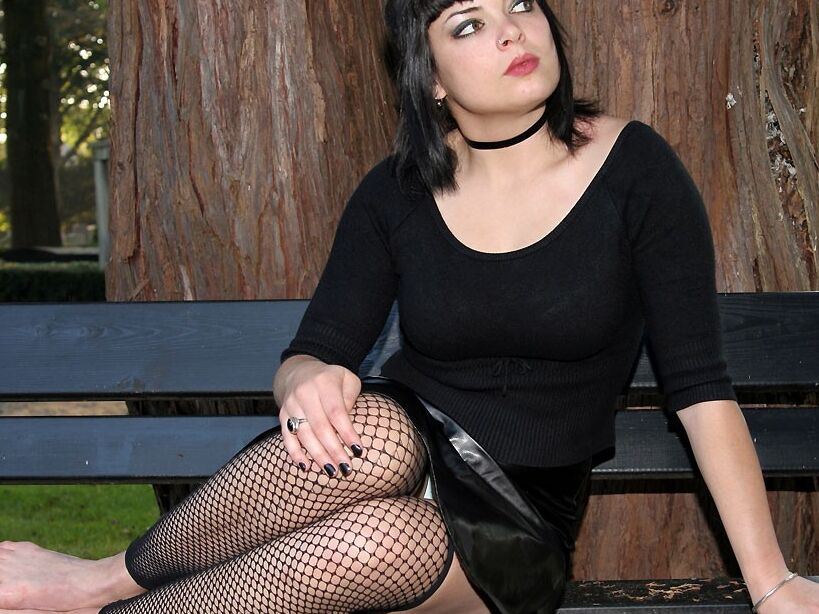Toes-in-action: goth and latina chicks 9 of 19 pics