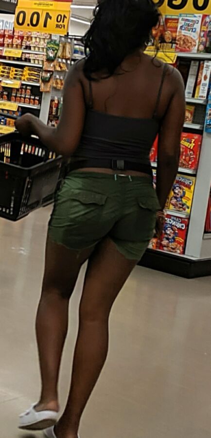 Hot ebony at the store 21 of 23 pics