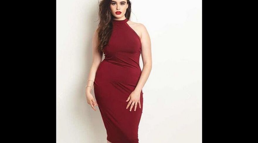 Plus size / Barbie Ferreira 12 of 177 pics