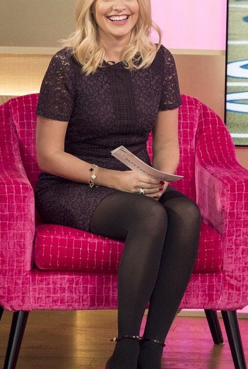 holly Willoughby wearing tights  1 of 21 pics