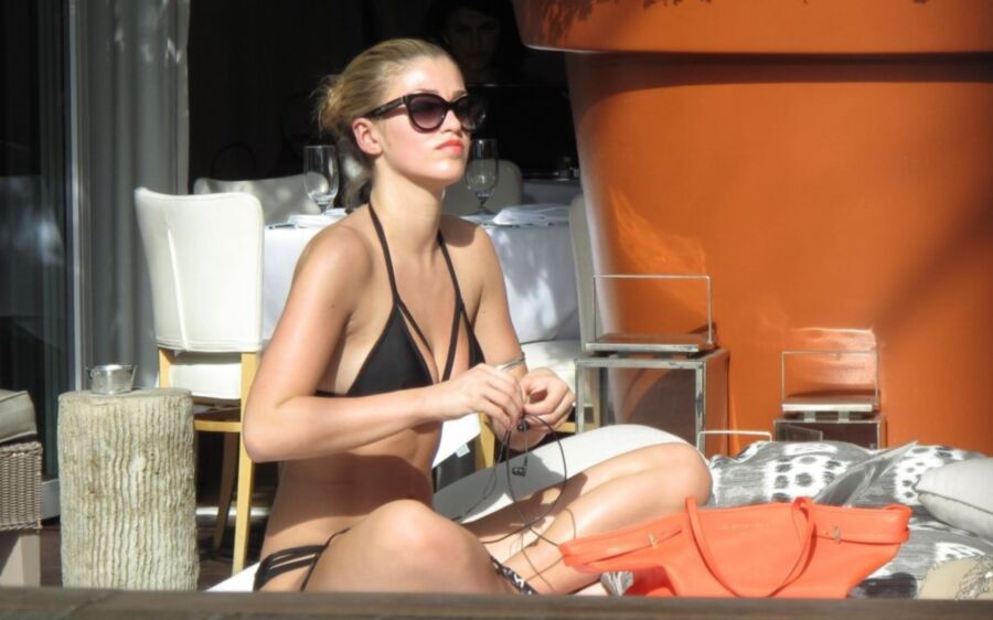 Amy Willerton Bikini Candids - Sunbathing in Los Angeles 2 of 7 pics