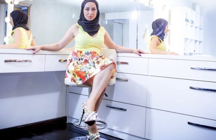 Hijabi Queen nylon killer heels 22 of 23 pics
