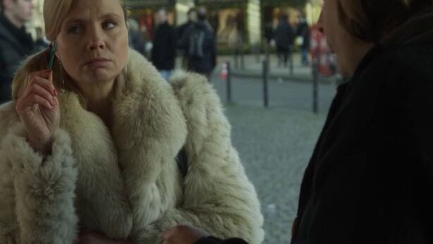 Screencaps Annette Frier in Fur Coat 2 of 38 pics