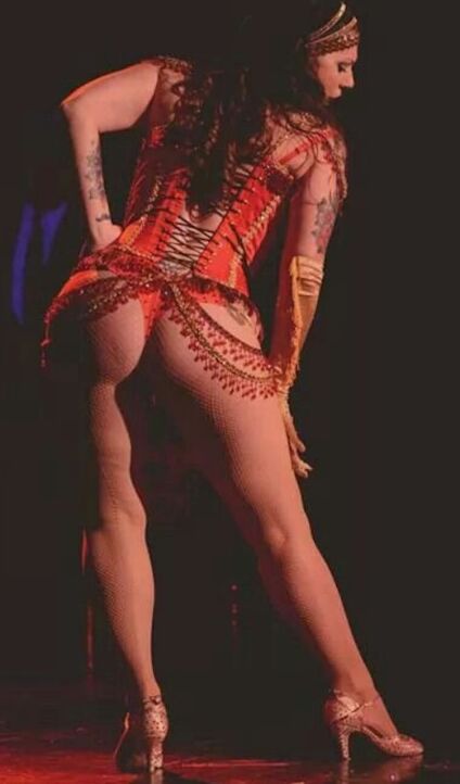 Danielle Colby Cushman - Burlesque Queen 18 of 64 pics