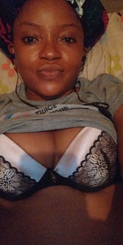 Nigerian MILF Whore 17 of 31 pics