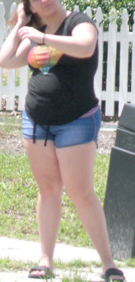 FL Chunky sweet young mom in short shorts CHUBBY bbw plump 7 of 18 pics