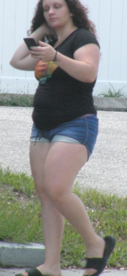 FL Chunky sweet young mom in short shorts CHUBBY bbw plump 14 of 18 pics