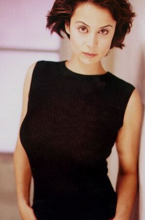 Celebs - Catherine Bell 5 of 60 pics