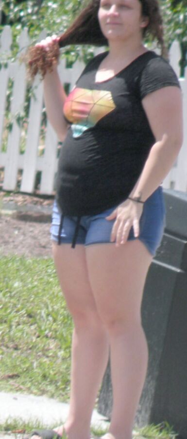 FL Chunky sweet young mom in short shorts CHUBBY bbw plump 5 of 18 pics