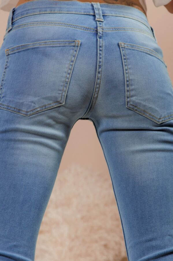 Fetish: Hot sexy jeans asses.... 15 of 50 pics