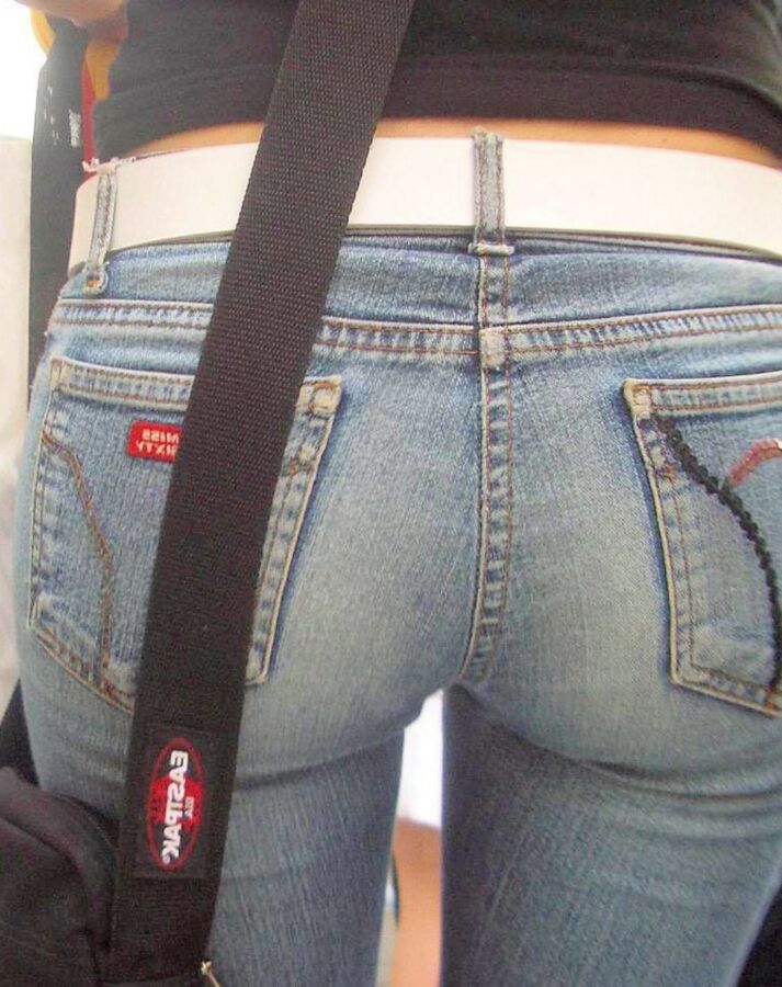 Fetish: Hot sexy jeans asses.... 14 of 50 pics