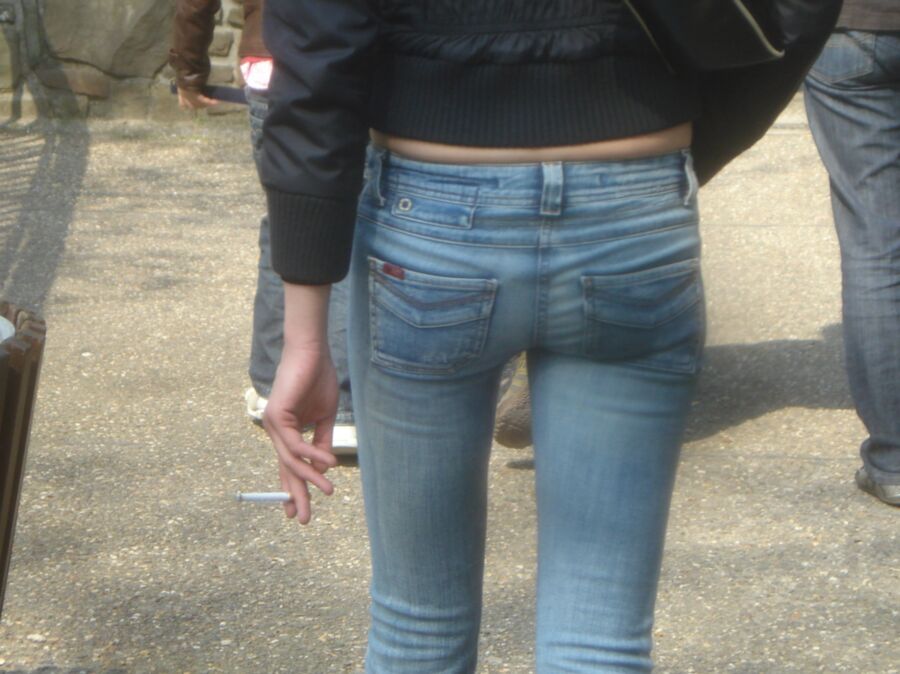 Fetish: Hot sexy jeans asses.... 20 of 50 pics