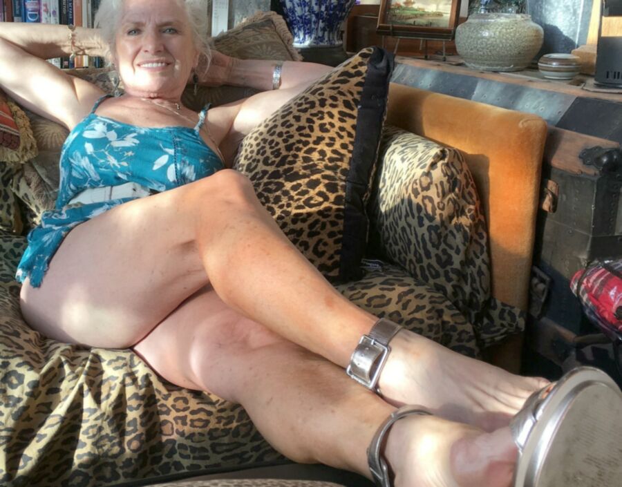 Pin Up Posing Leg Crossed : Older Wives  15 of 263 pics