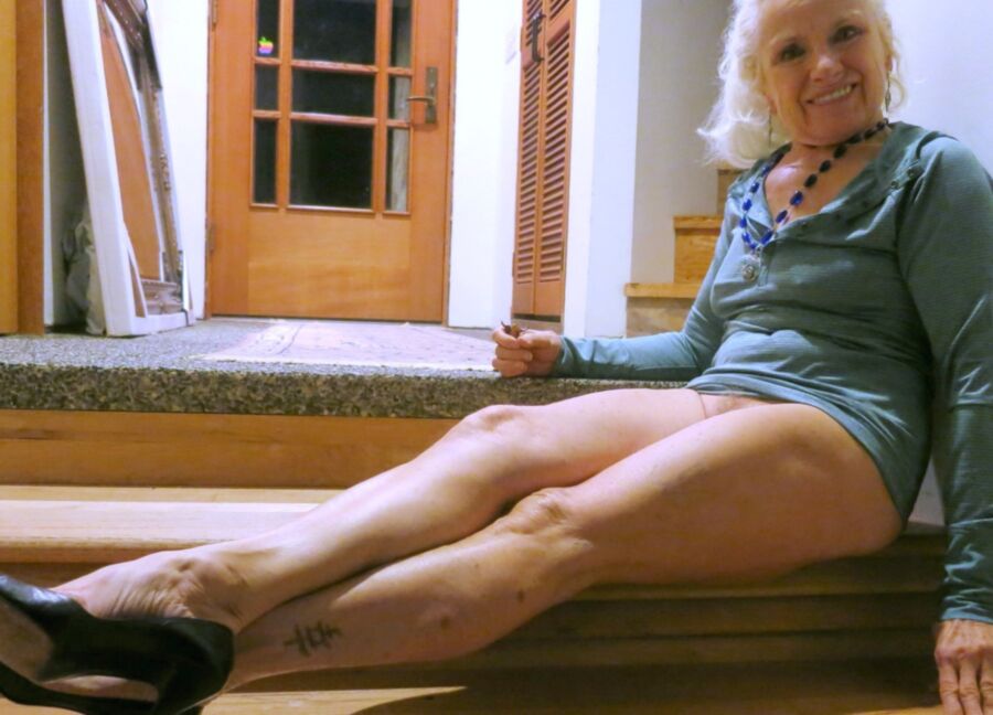 Pin Up Posing Leg Crossed : Older Wives  12 of 263 pics