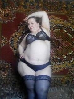 Granny slut Tamara from Minsk has very big ass 4 of 26 pics